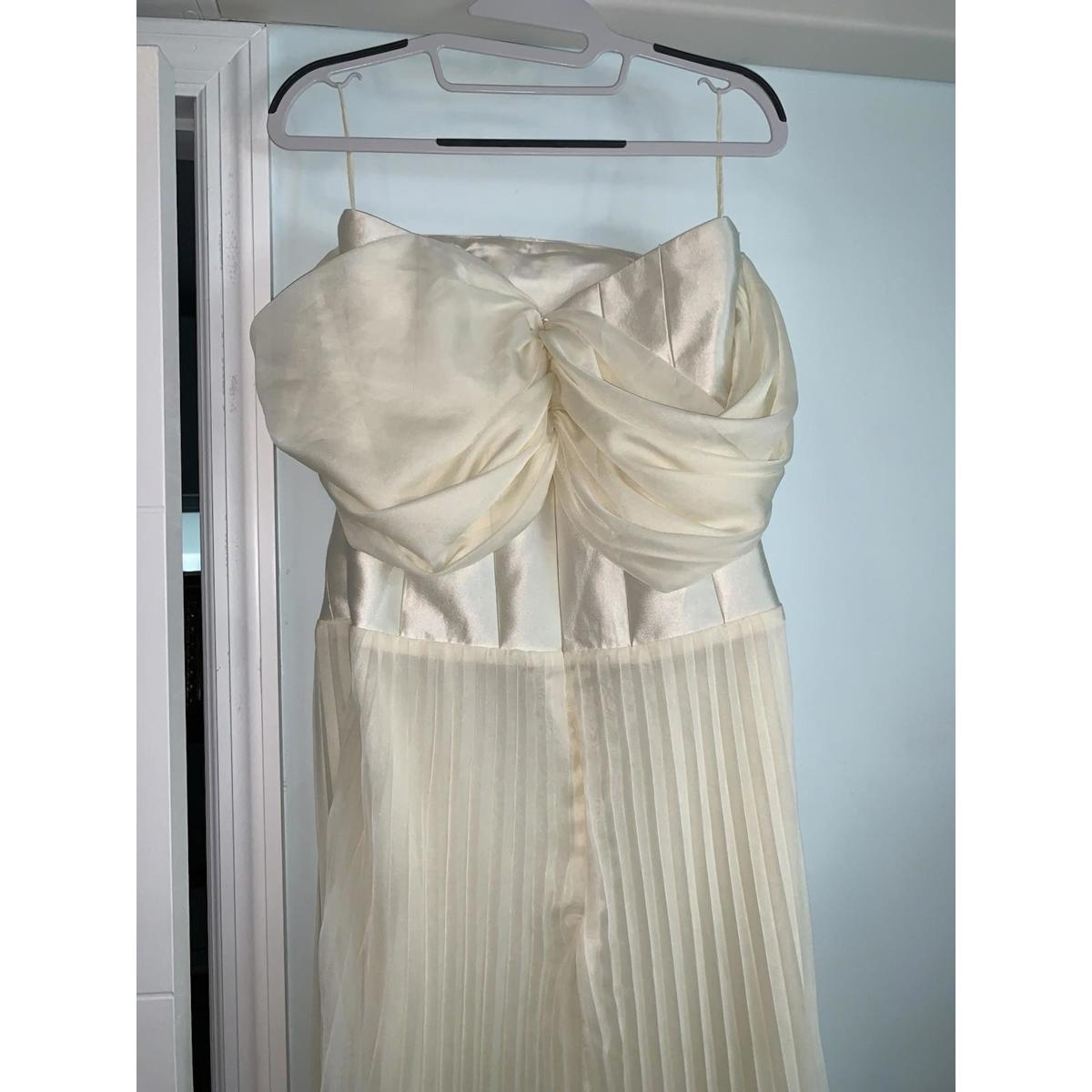 21six $1,732 Taffeta Pleated Off Shoulder Maxi Dress Gown Size Us Small Beige — image 5 of 8